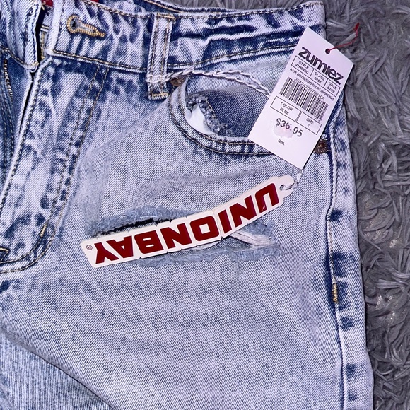 Zumiez Shorts - Picture 4 of 4